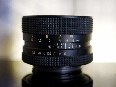 Rollei Planar 50mm f1.8 HFT MF Prime Lens with Rolley Caps