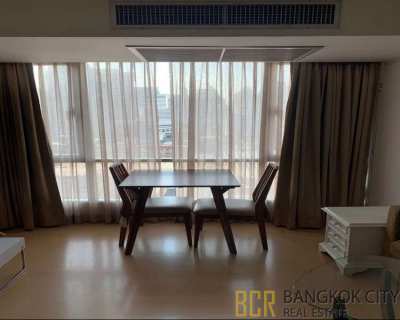 The Trendy Luxury Condo Fully Furnished Studio Unit for Rent/Sale