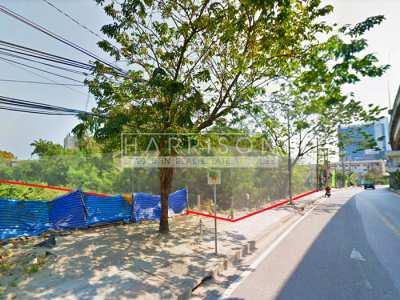 Large plot of land for sale on Rama 9 Road.