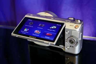 SONY Alpha NEX-5 Mirrorless Digital Camera Silver Body