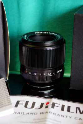 FUJIFILM Fuji Fujinon XF 60mm F/2.4 R Macro Lens in Box