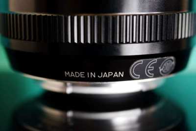 FUJIFILM Fuji Fujinon XF 60mm F/2.4 R Macro Lens in Box