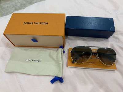 Louis Vuitton Mens Sunglasses