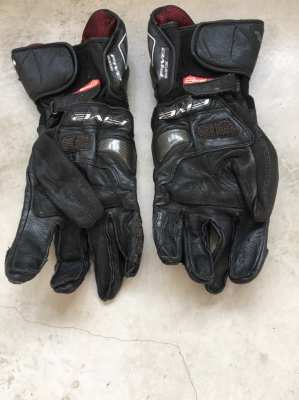 Motorcycle Leather Race Gloves for Sale - 990 THB ONLY