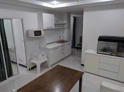 FOR SALE! Modern 2 bedroom condo, Pattaya
