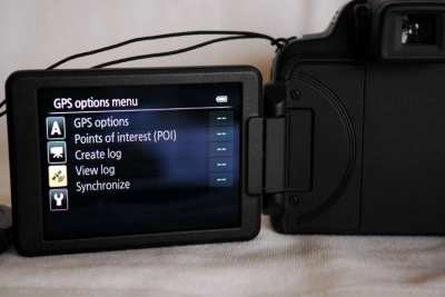 Nikon P520 GPS Wide 42X Zoom ED VR 18.1MP Camera Black