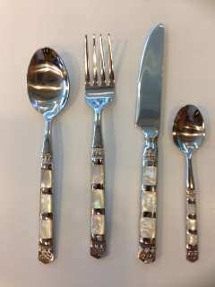 Cutlery with mother of pearl set of 6      24 pieces 8,500 baht