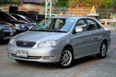 Selling a Toyota Altis 1.8 G top year 05