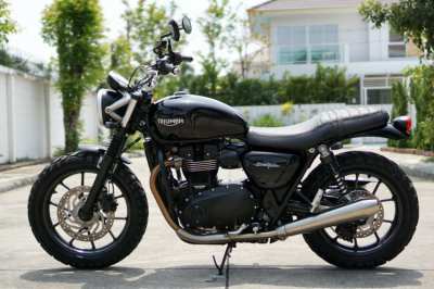 Triumph Street Twin 2017 in very good condition with low km!
