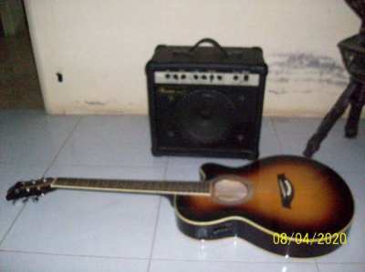  coutry and Half Acoustic Guitar Cetury 4500 Bath With Emplifier