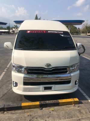 Selling a van, TOYOTA Commuter, modified VIP engine, 3,000 years 2016