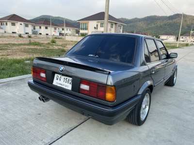 Selling a BMW 3 Series 318i E30 4 door 1991