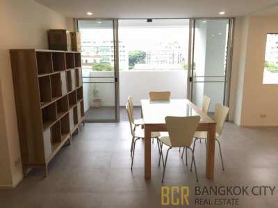 DS Tower II Condo Renovated 3 Bedroom Flat for Rent/Sale - Hot Price