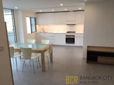 DS Tower II Condo Renovated 3 Bedroom Flat for Rent/Sale - Hot Price