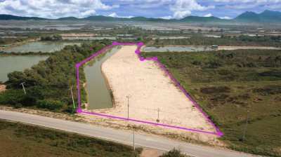 Land 6 rai for sale in Pranburi