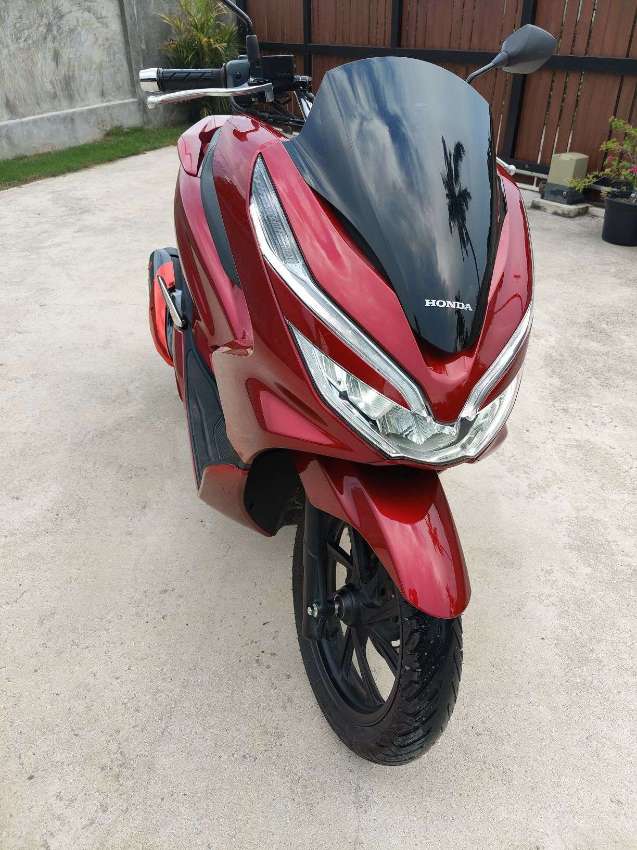 Honda PCX 150 red 2018, latest version in very good condition | 150 ...