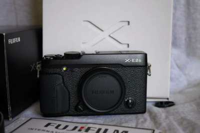 Fujifilm Fuji X-E2s Camera Black Wi-Fi Body in box