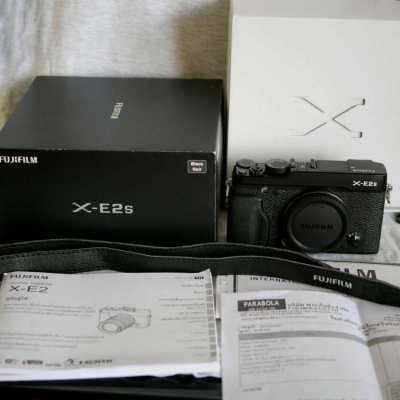 Fujifilm Fuji X-E2s Camera Black Wi-Fi Body in box
