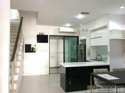 Fully Furnished 4 Storey Townhome in Onnut for Sale - Great Price