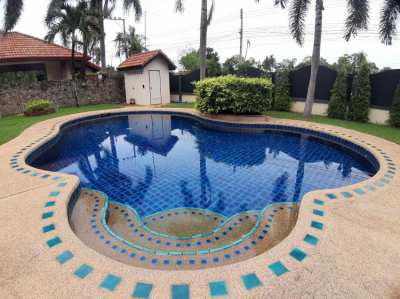 Beautiful Pool villa for sale in Pattaya