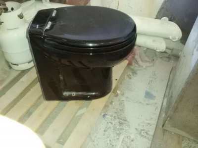 Toilet bowl Tema black 