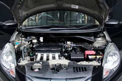 2013(Mfd ’13) Honda Brio Amaze 1.2 V M/T