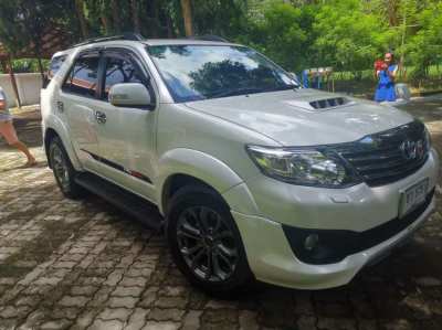  REDUCED PRICE Toyota Fortuner Sportivo TRD less than 40,000 klm