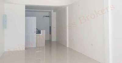 1202124 2-Level Shophouse Off Walking Street Pattaya for Rent Only