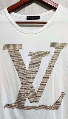 LOUIS VUITTON T-shirt ⚡ Authentic ⚡ Used ???? 50  