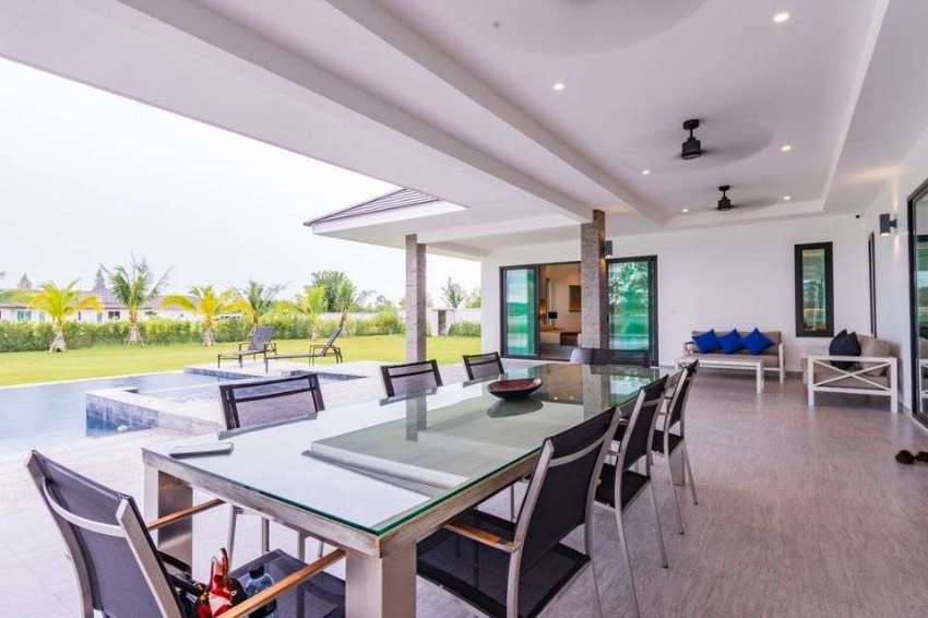 Brand new luxurious pool villa Hua hin for sale