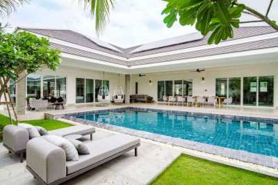 Luxurious high end pool villa for sale
