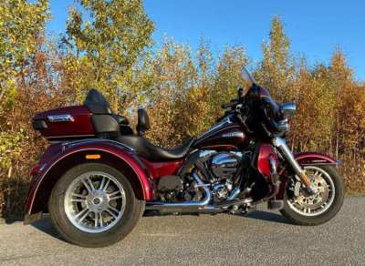 Harley-Davidson Trike, Tri Glide Ultra
