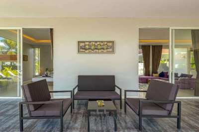HOLIDAY HOME: Modern 3 Bedroom Pool Villa In Resort!