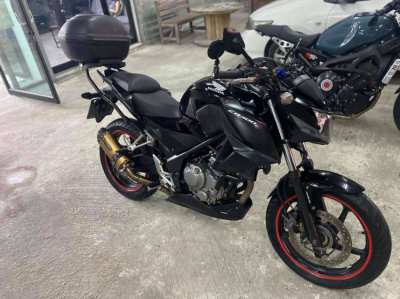 2014 Honda CB300F  - Great Condition, Top Box + Phone Charger included