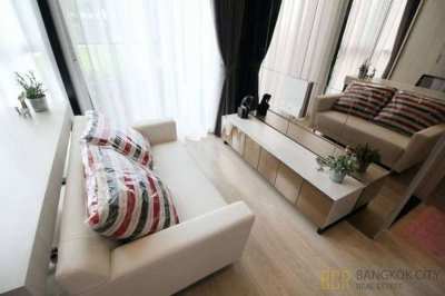 Noble Revolve Ratchada 2 Luxury Condo Modern Studio Loft Unit 