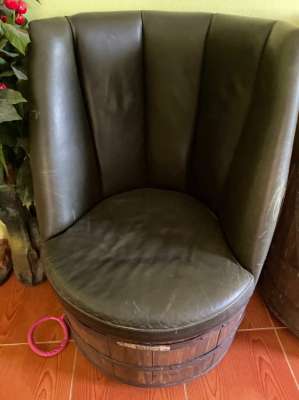 BARREL LEATHER CHAIRS