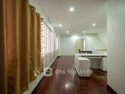 For Sale | 2 Bedroom Duplex Apartment (139 sqm.) | Wongamat (Pattaya)