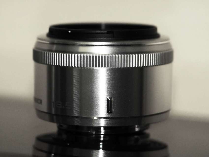 Nikon 1 Nikkor 18.5mm f/1.8 RF Lens in Box - Silver, 18.5 mm f1.8