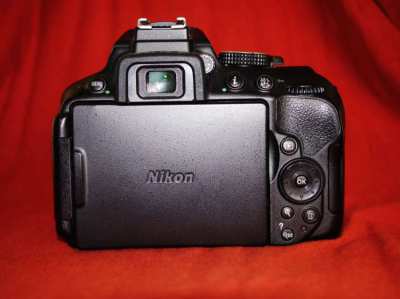 Nikon D5300 24.2MP DSLR Wi-Fi GPS Black Body