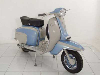 Original Fully restored Italian Vespa and lambretta scooters for sale 