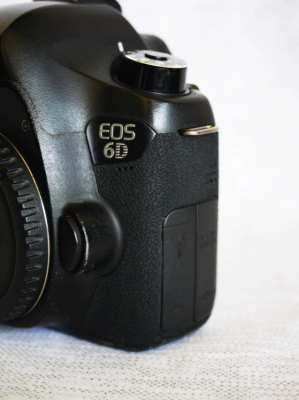 Canon EOS 6D Wi-Fi Full-Frame Black Body Digital Camera