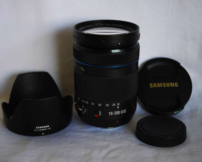 Samsung NX 18-200mm f3.5-6.3 ED OIS NX mount Super Zoom Black Lens