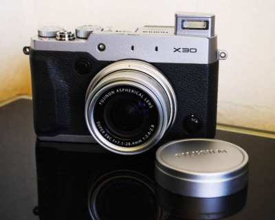 Fujifilm X30 Digital Wi-Fi Camera with F2.0-2.8 Fujinon Zoom Lens