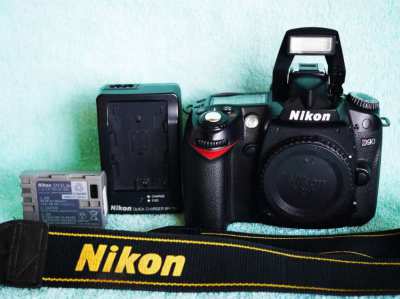 Nikon D D90 DSLR Camera Body
