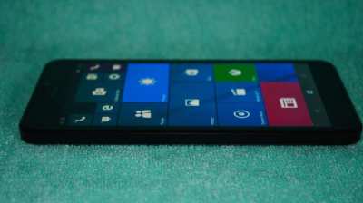Nokia 640XL Dual SIM 5.7 inch, Windows 10, 13MP Carl Zeiss 4G (LTE)