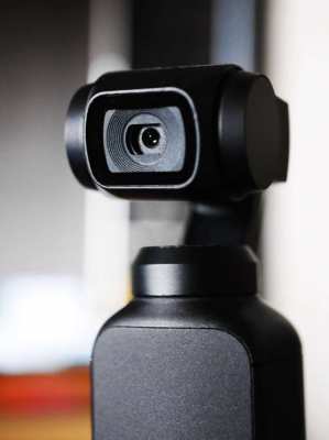DJI Osmo Pocket - 3-Axis Gimbal Stabilizer, 12MP, 4K 60fps Video