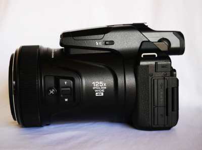 Nikon P1000 125x Zoom (24-3000mm), EVF, Wi-Fi, Bluetooth, 4K,  RAW
