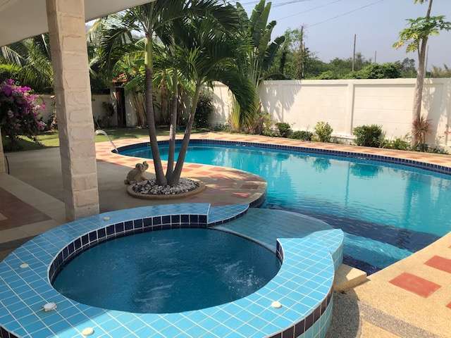 Vacation pool villa Hua hin for rent