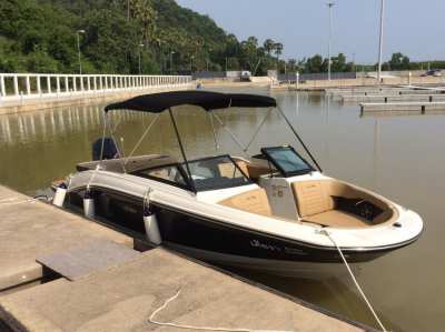Excellent sportboat for family fun