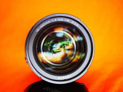 Nikon 1 Nikkor 10-100mm f/4-5.6 VR Zoom Lens in Box - Black